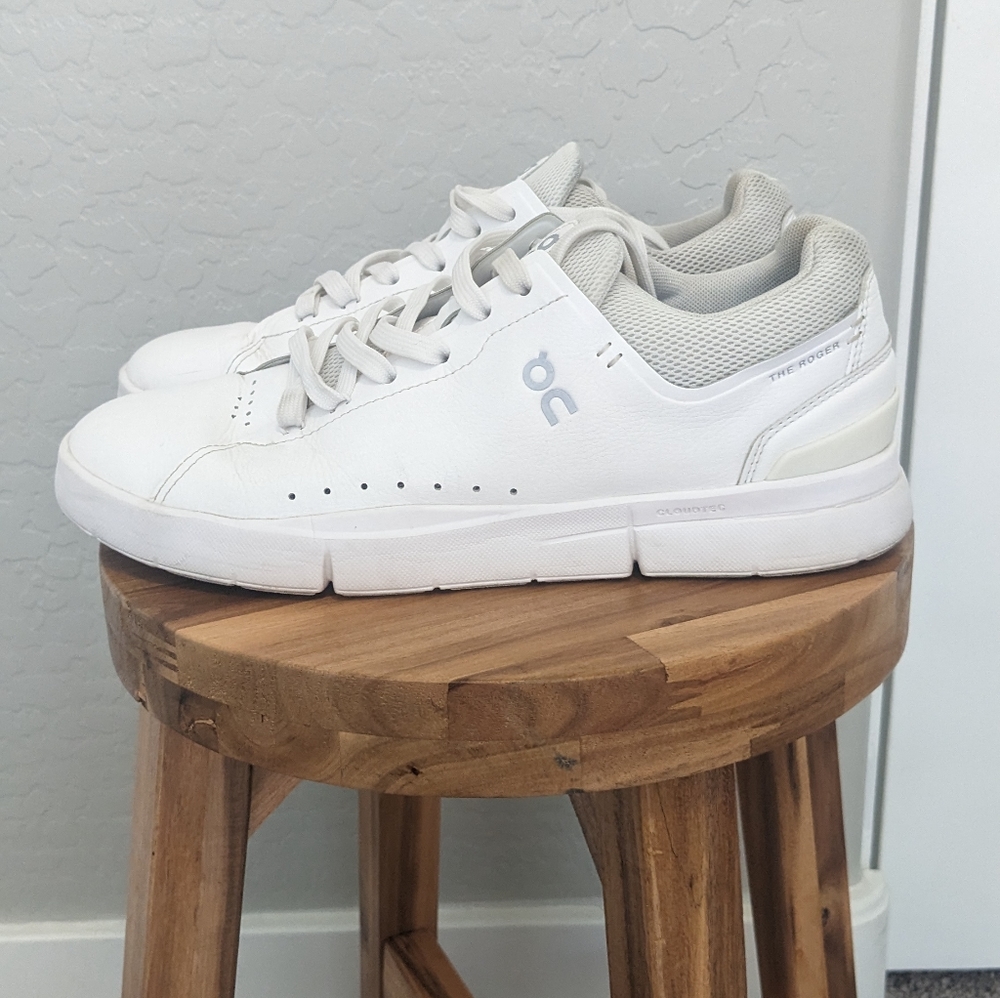 ON cloud Roger sneakers